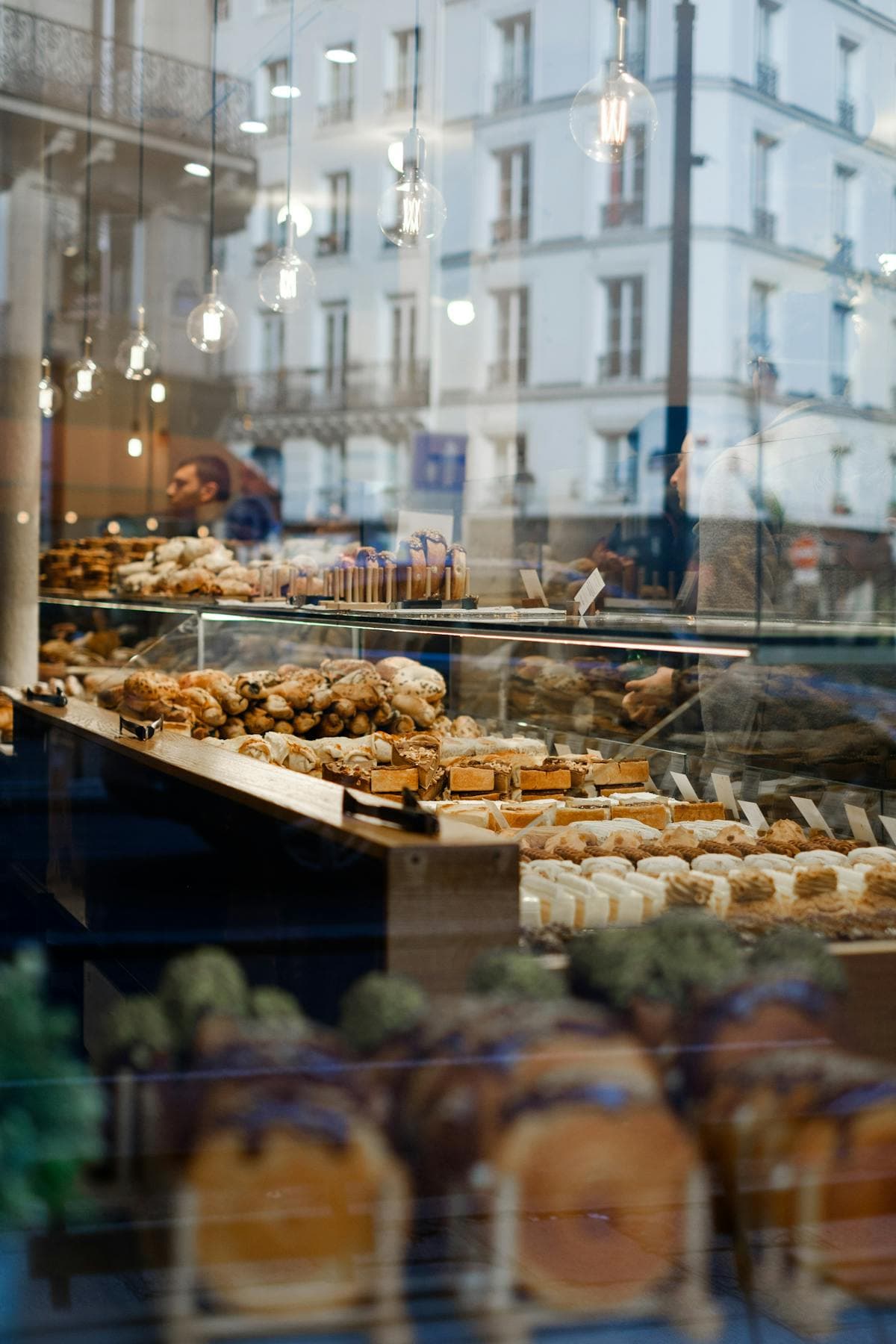 Independent bakery display — the kind of perks that drive membership renewal
